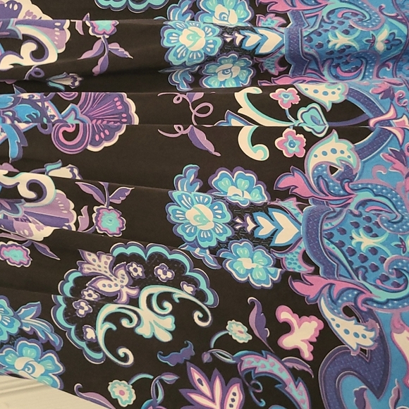 eci New York. Size 12. silk. knee length dress - Picture 3 of 7